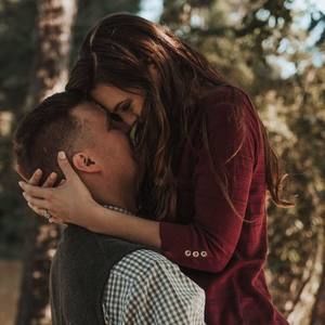 Meet your Posher, Caitlyn